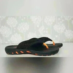 New boys flip flop